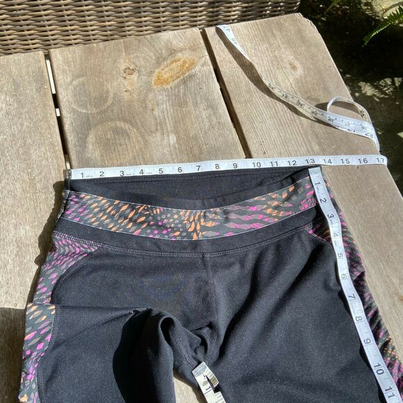 Fabletics Womens Leggings Size S Camacan Capri Workout Black Print Activewear - Picture 6 of 6